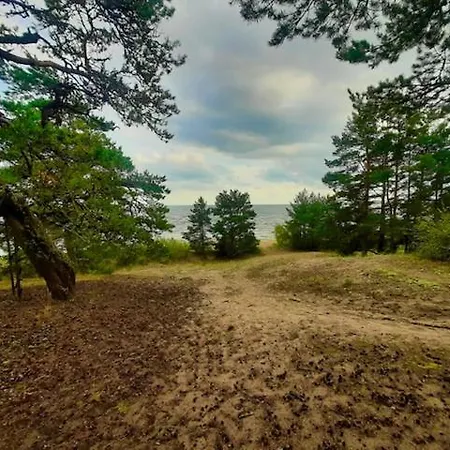 Kuru Guest House Kuru